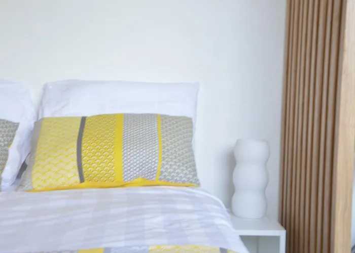 Apartamento Le Delta - Centre Chu - Parking Prive - Netflix Poitiers